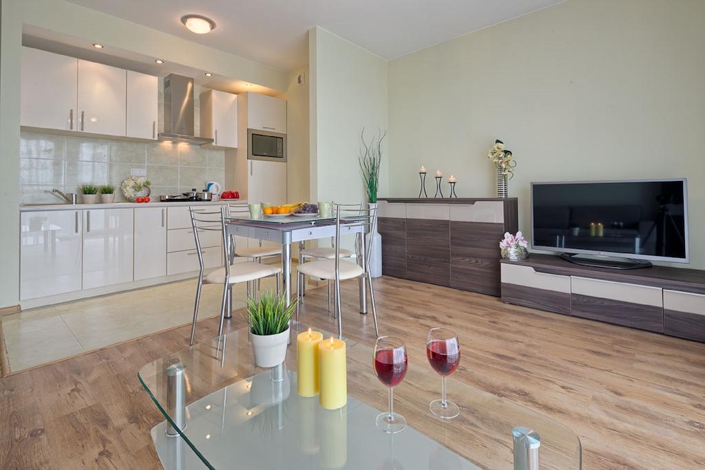 City Aparthotel Ochota Varsovia Habitación foto