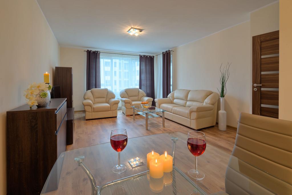 City Aparthotel Ochota Varsovia Exterior foto